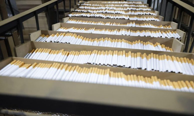 Aseguran 60 toneladas de cigarros ilícitos en Huixquilucan; 3 detenidos
