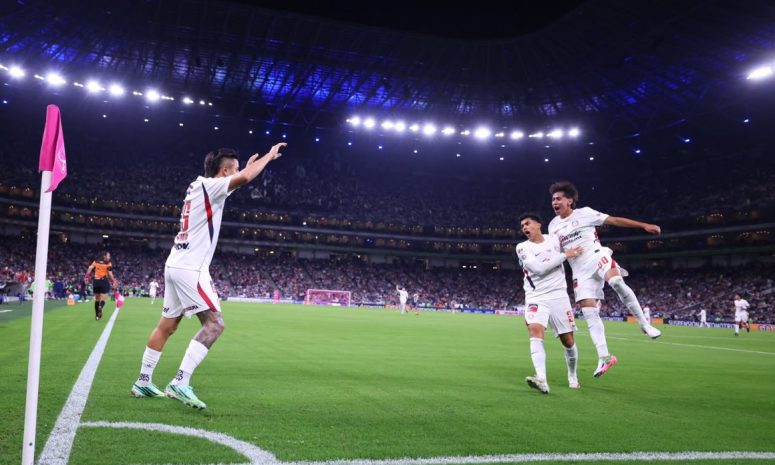 Chivas vence con dramatismo al Monterrey como visitante