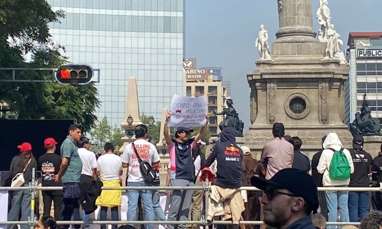 Encienden Checo Pérez y Cadillac Show Run en Paseo de la Reforma
